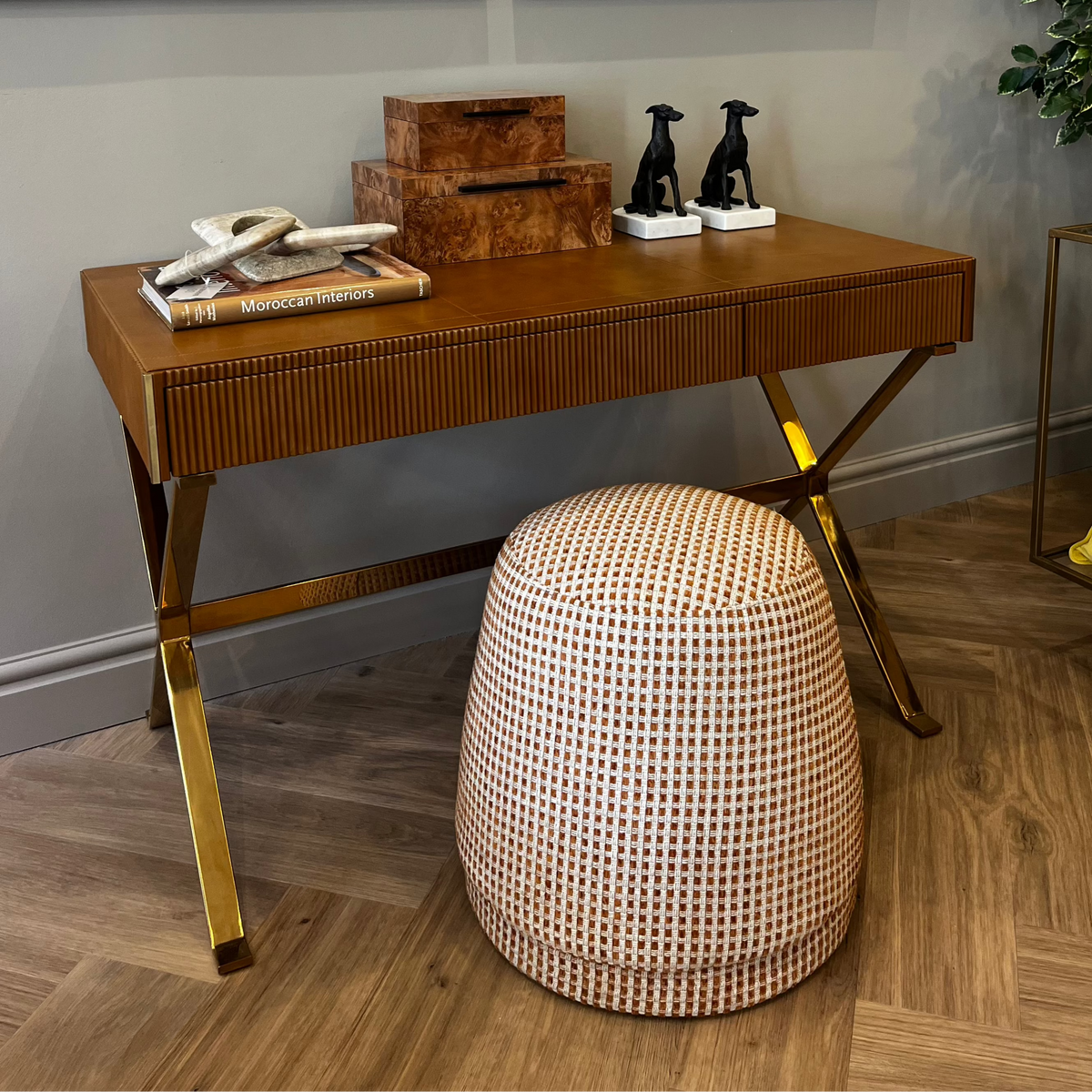 Belgravia Leather Desk - Barnbury